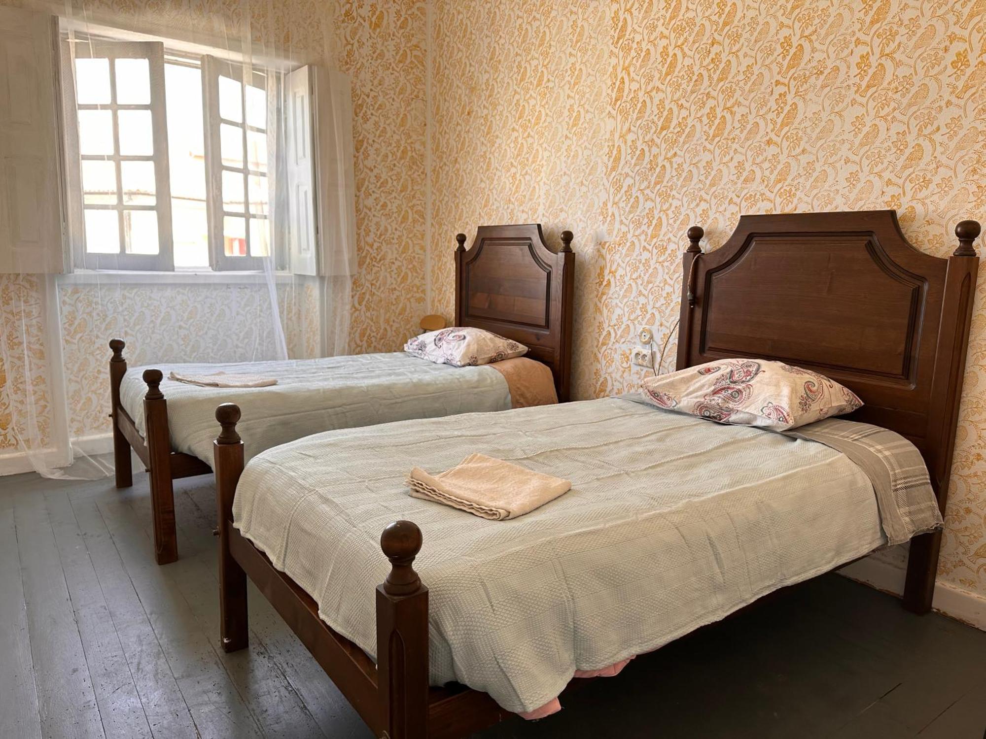 Fernando Guest House Aveiro Esterno foto