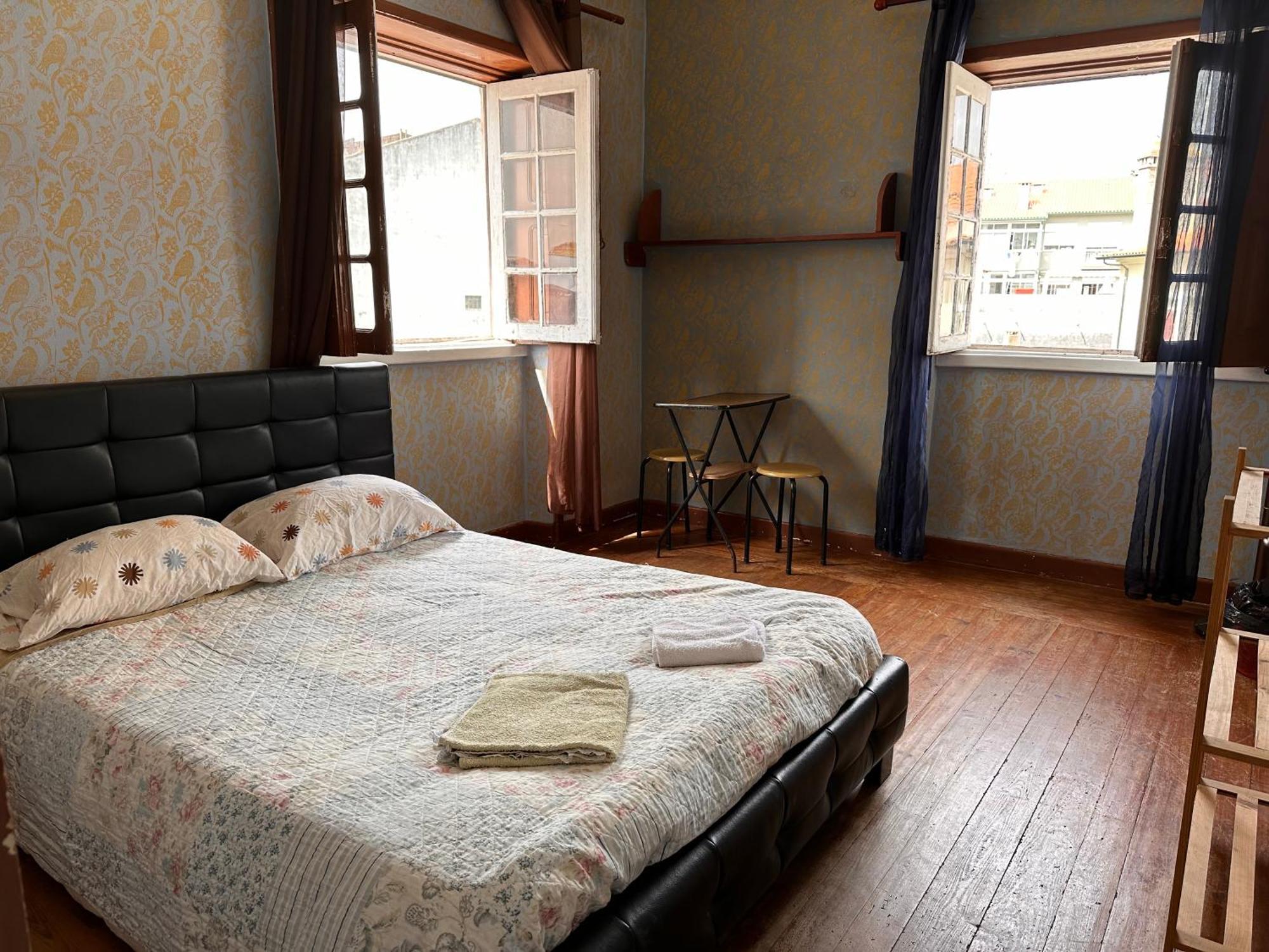 Fernando Guest House Aveiro Esterno foto
